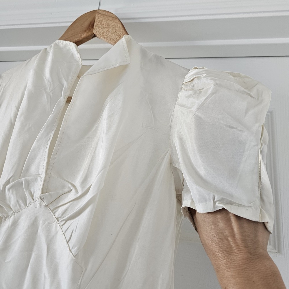 1930s Vintage Ivory Midi Dress Bow Tie Front to Back Strap Puff Sleeve #45 - Picture 4 of 9